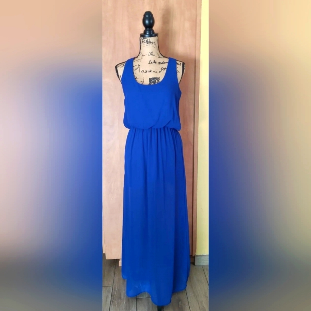 Malloy Women Blue sheer maxi Dress size small (s) one button closure